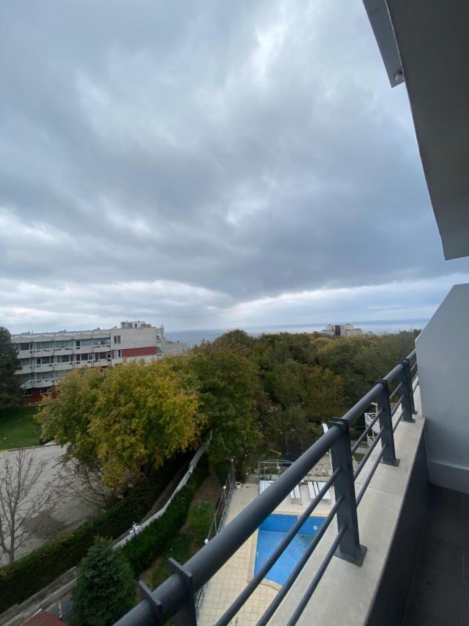 Apartments Danita & Restaurant&Pool Bar ヴァルナ エクステリア 写真