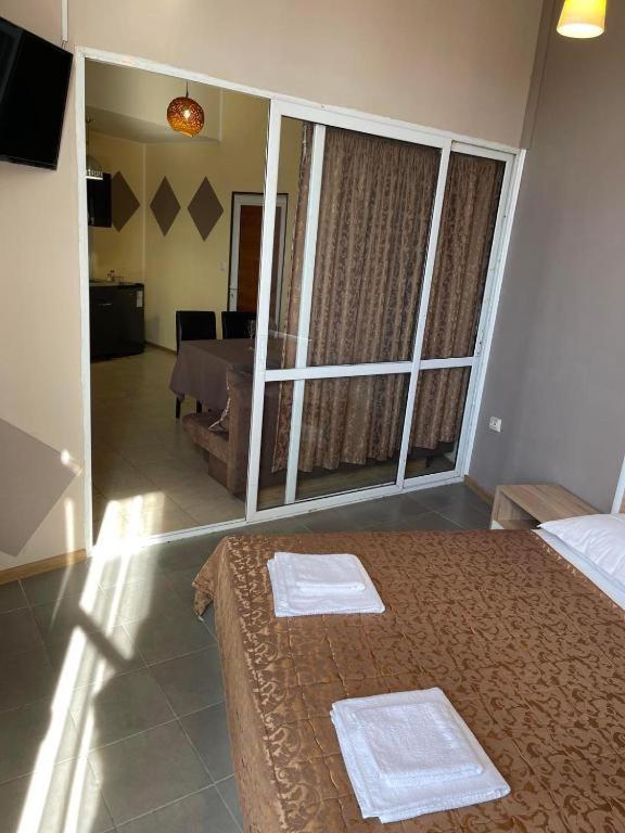 Apartments Danita & Restaurant&Pool Bar ヴァルナ エクステリア 写真