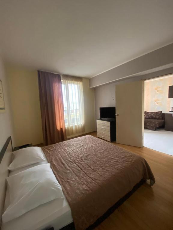 Apartments Danita & Restaurant&Pool Bar ヴァルナ エクステリア 写真