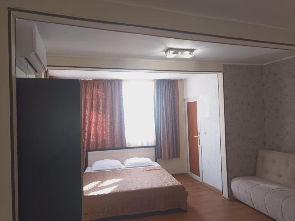 Apartments Danita & Restaurant&Pool Bar ヴァルナ エクステリア 写真