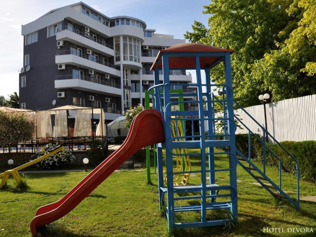 Apartments Danita & Restaurant&Pool Bar ヴァルナ エクステリア 写真
